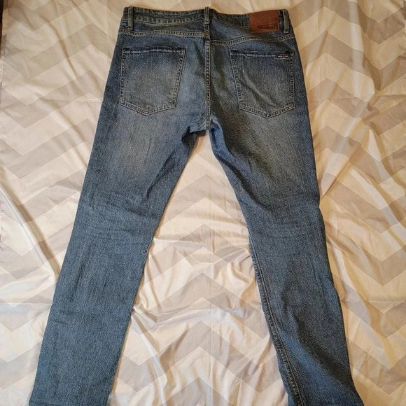 VOLCOM Genuine Boyfriend Fit‎ Medium Wash Jeans - Picture 9 of 12